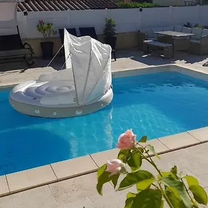 Hébergement de vacances Sympa Meublé Avec Parking Privé
