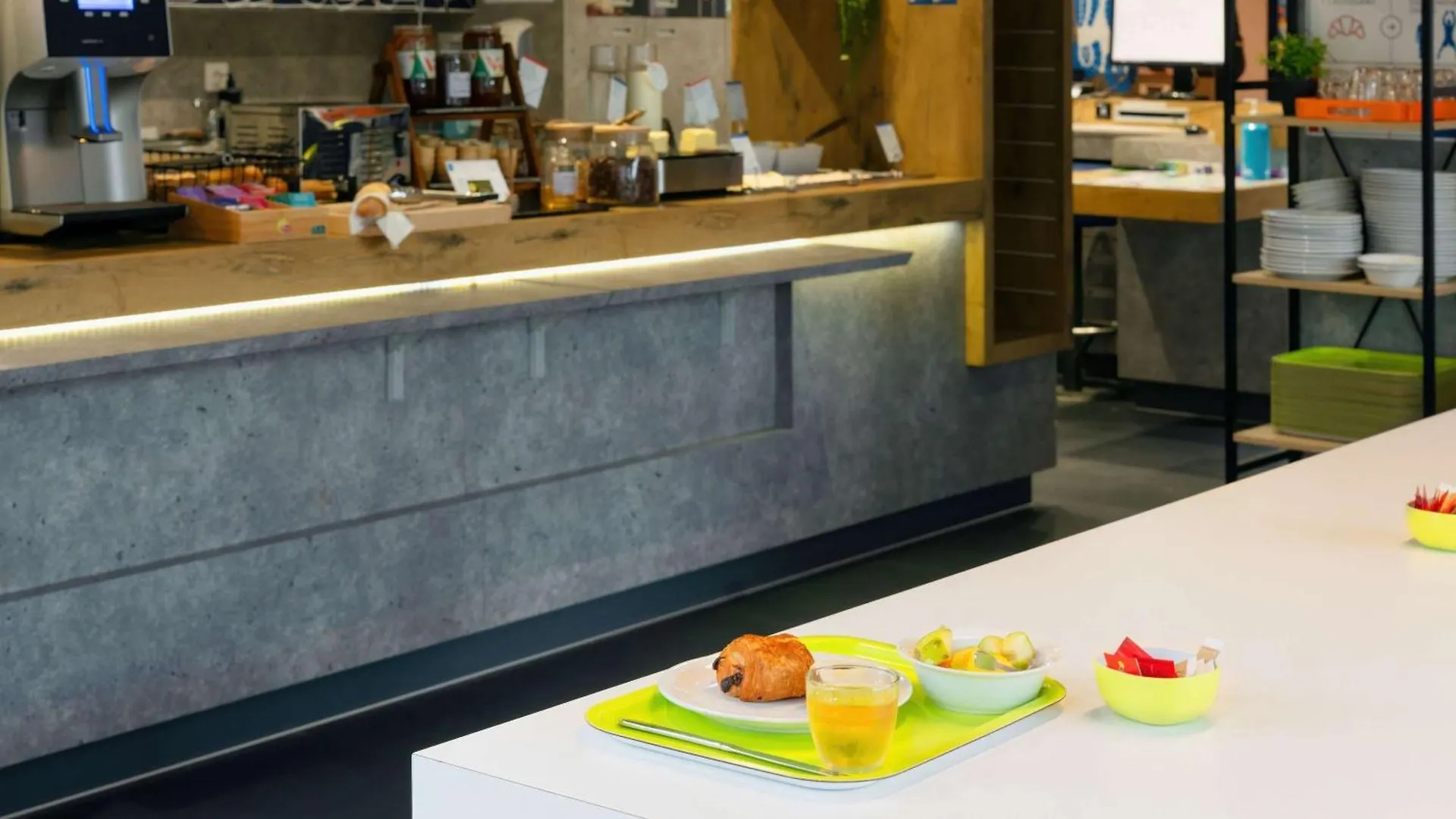Hôtel ibis Manosque Cadarache 2*,  France